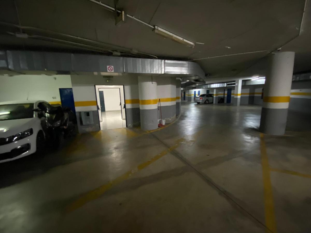 Acogedor Piso Con Parking Santa Justa Appartement